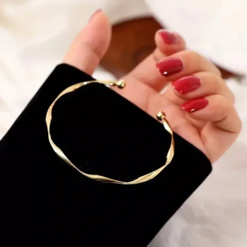 “Anya” Minimalist Twist Open Adjustable Gold Neutral Fashion Simple Bracelet